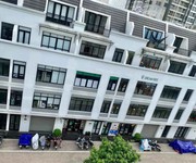 2 Bán shophouse vinhome garden hàm nghi phân lô oto vỉa hè rộng thang máy xịn 111m 5 tầng 26.4t.