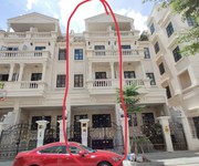 Sang nhượng CHDV 8PN Cityland Park Hills P10 , Gò Vấp đang kinh doanh