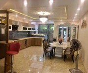 4 Bán nhà 3 tầng mới xây full nội thất sịn sò mt Bầu Tràm 2. View chuẩn