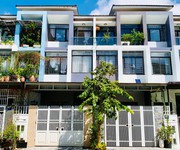 Nhanh tay sở hữu nhà phố kinh doanh 3 tầng, có gara oto trung tâm thành phố Huế Nhanh tay sở hữu nhà phố kinh doanh 3 tầng, có gara oto trung tâm thành phố Huế