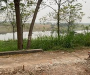 4 Cần tiền tiêu tết bán gấp lô đất 76,5m2 view sông Hồng