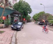 2 Chính chủ cần bán lô đất.
