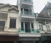 Cho thuê nhà 4 tầng