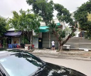 Bán nhà ngang 4.5m mặt tiền Nguyễn Chích.