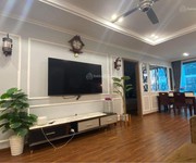 Cần bán căn hộ tại 176 Định Công diện tích 70m2 giá 2tỷ    bao phí sang tên chuyển nhượng.