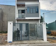Nhà trệt lầu Phú Hoà Thủ Dầu Một. Dt 5×15, nhà mới full nội thất