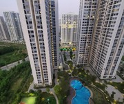 Bán căn hộ chung cư Vinhomes Grand Park, view nội khu tầng cao giá chỉ 2.35 tỷ.