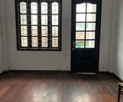 Cho thuê nhà 4 tầng ngõ ô tô tránh nhau đường Lạc Long Quân chỉ 15tr/tháng