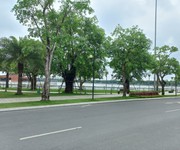 2 Vip  biệt thự đẳng cấp, lô góc, view hồ, đẹp nhất kđt vinhomes harmony.