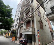 2 Cho thuê nhà ngõ Đàm Quang Trung , 5 tầng,4 vệ sinh ,mặt tiền rộng, ô tô con vào được
