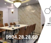 82 Chính chủ bán căn Đức Khải Quận 2.