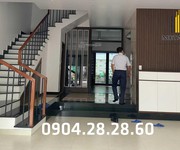 95 Chính chủ bán căn Đức Khải Quận 2.