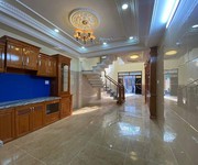 1097 Chính chủ bán căn Đức Khải Quận 2.