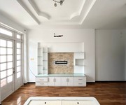 703 Chính chủ bán căn Đức Khải Quận 2.