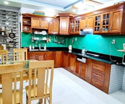 326 Chính chủ bán căn Đức Khải Quận 2.