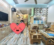 800 Chính chủ bán căn Đức Khải Quận 2.