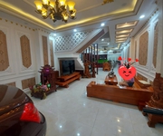 674 Chính chủ bán căn Đức Khải Quận 2.