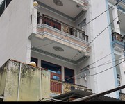 735 Chính chủ bán căn Đức Khải Quận 2.