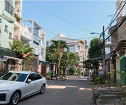 692 Chính chủ bán căn Đức Khải Quận 2.