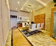 707 Chính chủ bán căn Đức Khải Quận 2.