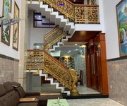 933 Chính chủ bán căn Đức Khải Quận 2.