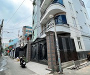 584 Chính chủ bán căn Đức Khải Quận 2.