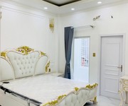 990 Chính chủ bán căn Đức Khải Quận 2.