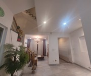 536 Chính chủ bán căn Đức Khải Quận 2.