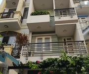 650 Chính chủ bán căn Đức Khải Quận 2.