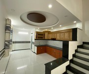 1041 Chính chủ bán căn Đức Khải Quận 2.