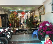 941 Chính chủ bán căn Đức Khải Quận 2.