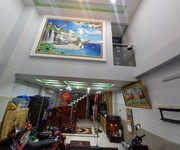 942 Chính chủ bán căn Đức Khải Quận 2.