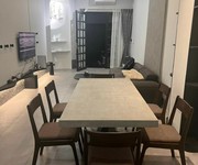 556 Chính chủ bán căn Đức Khải Quận 2.
