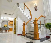 900 Chính chủ bán căn Đức Khải Quận 2.