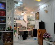 421 Chính chủ bán căn Đức Khải Quận 2.