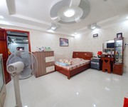 423 Chính chủ bán căn Đức Khải Quận 2.