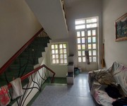 832 Chính chủ bán căn Đức Khải Quận 2.