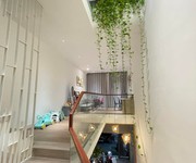 806 Chính chủ bán căn Đức Khải Quận 2.