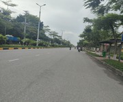 110 Chính chủ bán căn Đức Khải Quận 2.