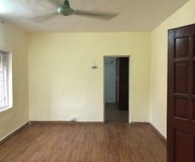 Cho thuê căn hộ chung cư cũ khép kín ở TT Đồng Xa, Mai Dịch, Cầu Giấy