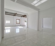 Cho thuê nhà Lê Hồng Phong rộng 170m2 giá 20 triệu tp. Nha Trang