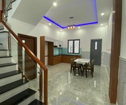 2 Hiện tại em còn lại vài căn nhà phố ngay trung tâm tp Dĩ An