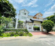 Bán căn biệt thự kdc nam long - nam phú villas trần trọng cung, q7. dt 288m2, giá cho kh tiền nhanh
