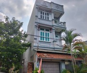 Cần bán cắt lỗ ngôi nhà 3 tầng tại xóm Gẩy- Định Trung