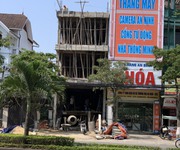 Cần cho thuê nhà 3 tầng, VỊ TRÍ ĐẸP, GIÁ TỐT,tại 229 Trần Phú, Hà Tĩnh