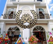 2 Bán nhà Phố Cổ đang KD Spa đường Cao Hồng Lãnh, An Hội, giá tốt