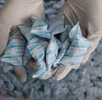 2 Gói hút ẩm - giữ gòn cho hạt điều