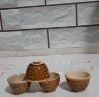 1 Chén đựng hột vịt lộn men nâu Danh mục: Chén