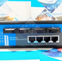 ADAM-4017 : 8-ch Analog Input Module with Modbus