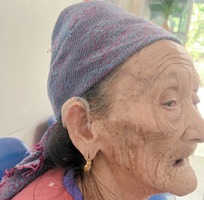 3 Các dấu hiệu nghe kém.  Hãy phát hiện các dấu hiệu nghe kém dưới đây để có biện pháp can thiệp